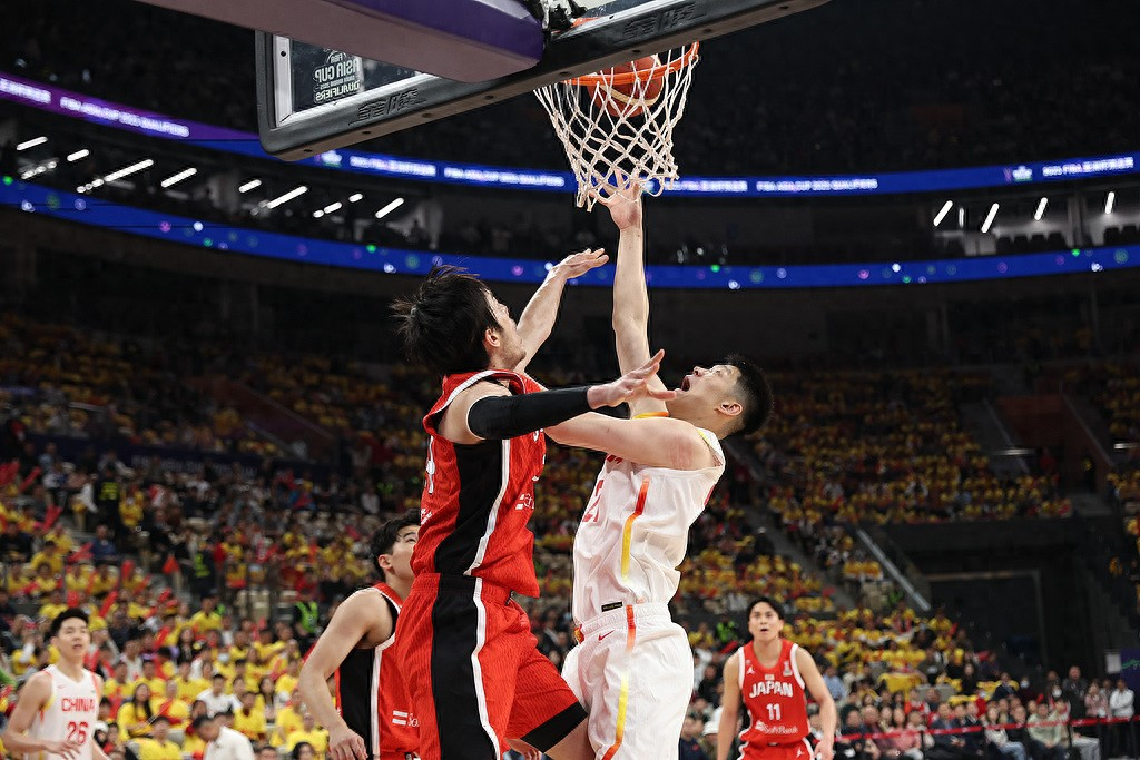 包含亚洲顶级篮球赛事迎来精彩终极对决，谁能夺冠？的词条